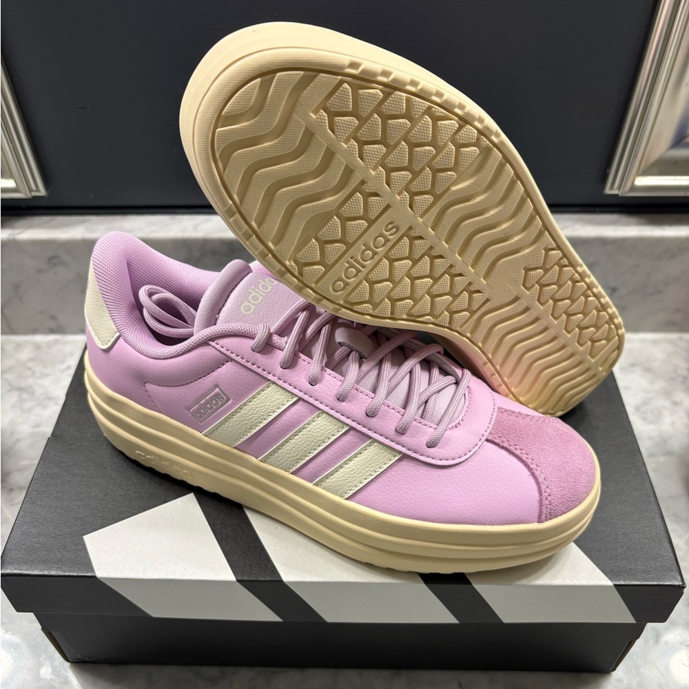 Adidas Womens VL Court Bold Platform Shoe Size 7.5 Cream & Lilac  - New